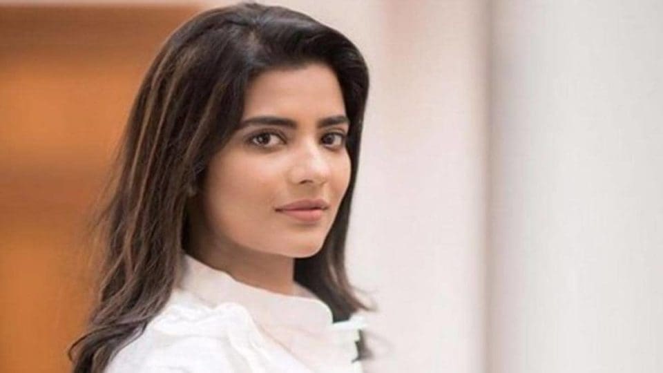Desire to win a National Award for starring in a biopic of Manorama - Aishwarya Rajesh