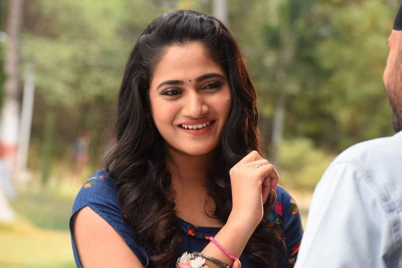 Actress Losliya New Stills