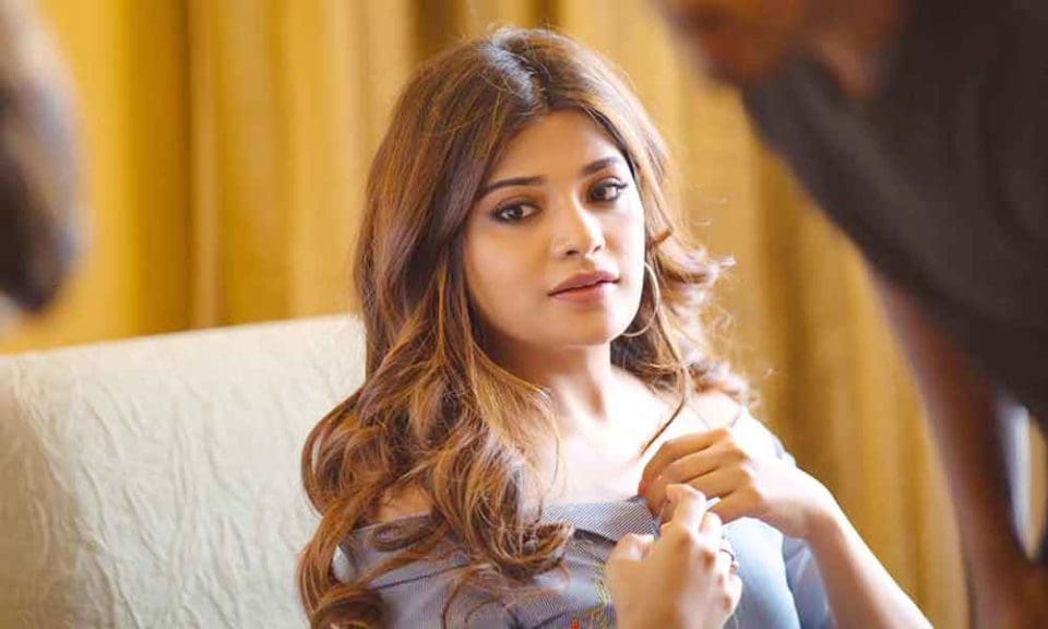 aathmika praised and gifted the dope potter