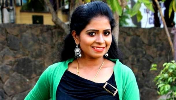 The film crew gave an enthusiastic welcome to Madhumita