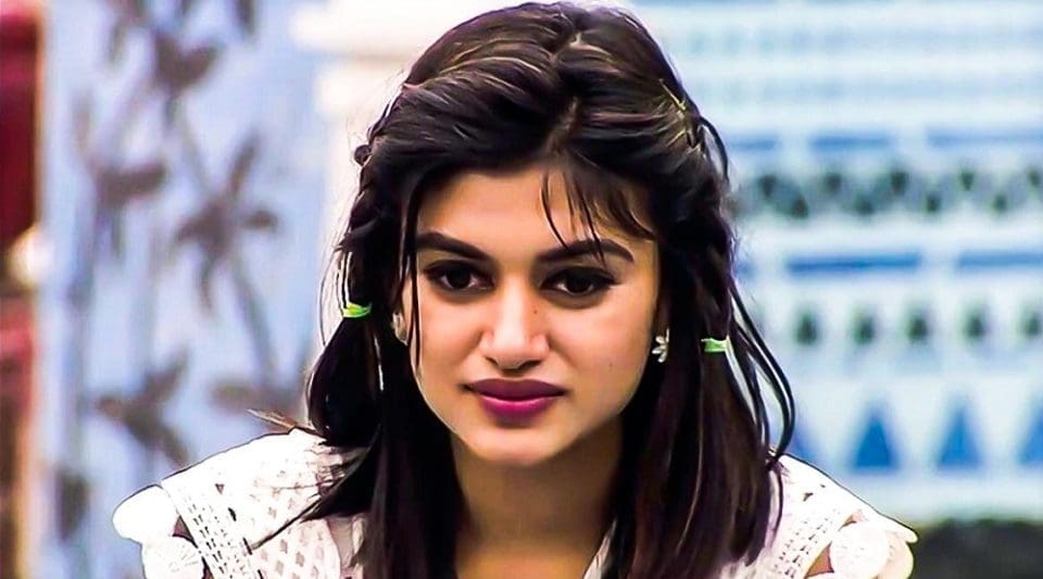Arrest me too - Actress Oviya sensational tweet