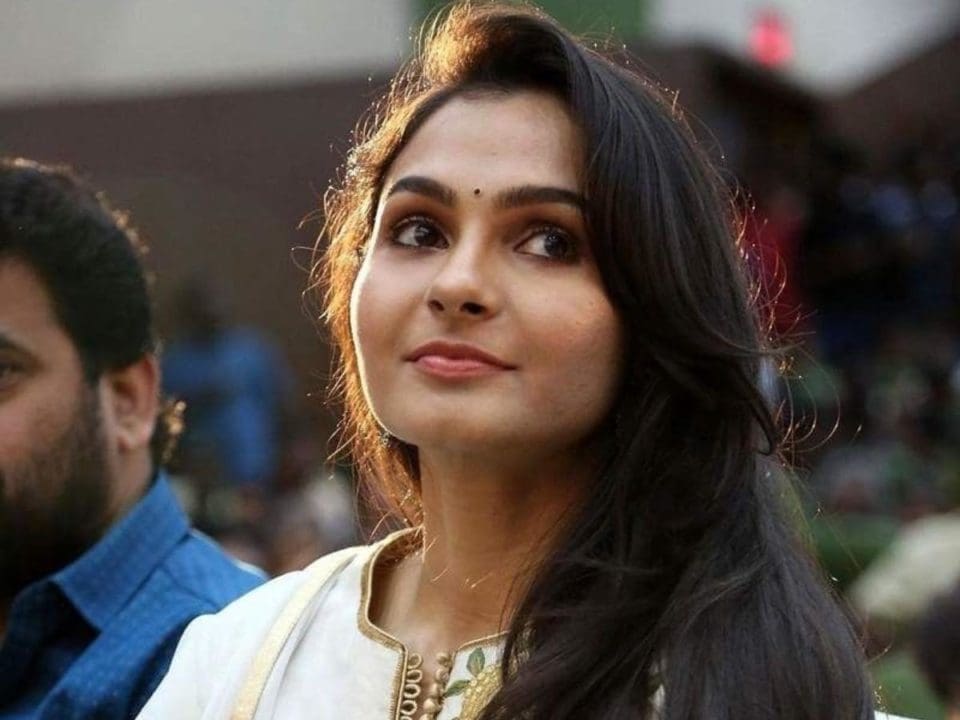 andrea jeremiah exercising with the dog