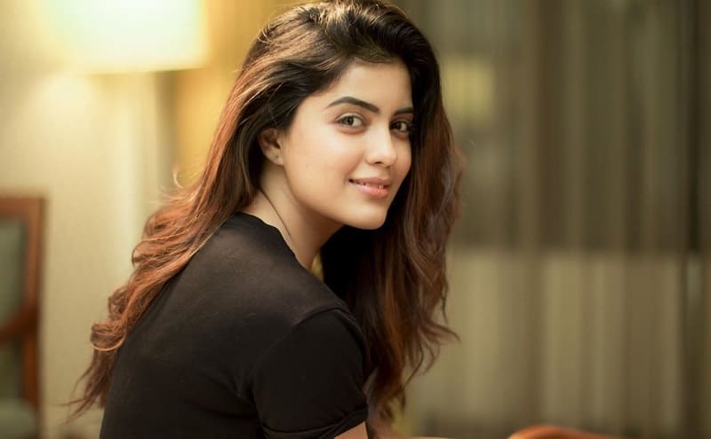 bigil actress amritha aiyer latest stills