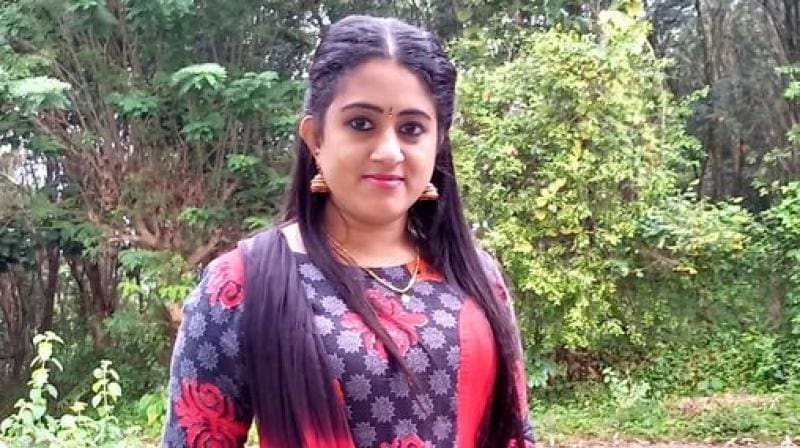 Malayalam serial actress nimisha bijo arrested for photoshoot in temple boat