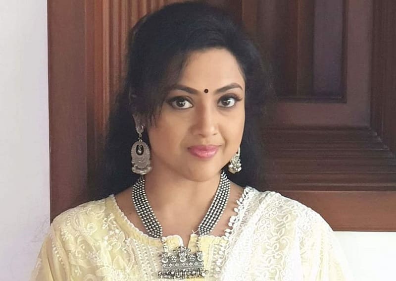 actress Meena and her family tests Covid positive