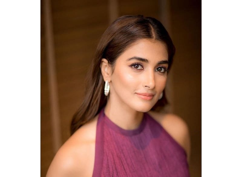 Actress Pooja Hegde Latest Photos
