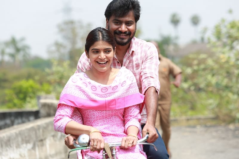 Azhagiya Kanne Movie Stills