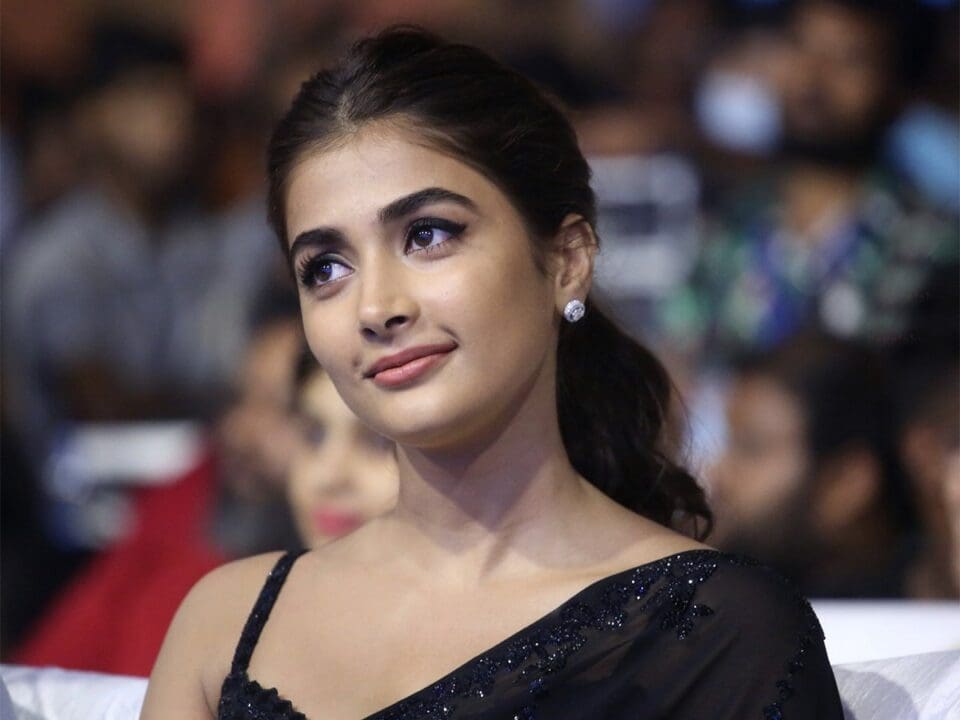 pooja hegde latest photos