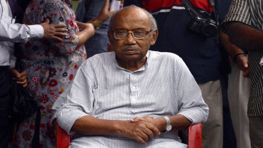 Bengali Film Director Tarun Majumdar Passes Away