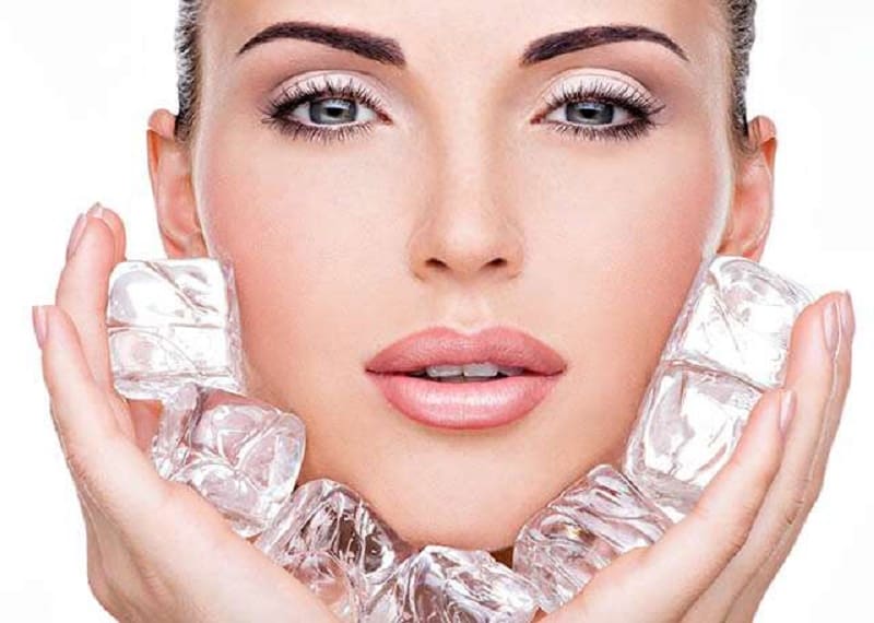 Ice pack helps to remove skin problems and make it brighter