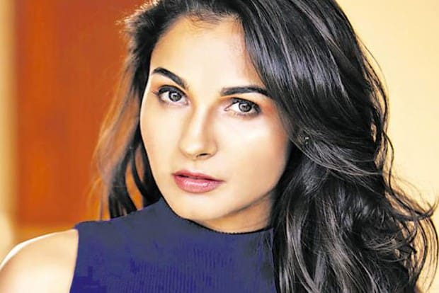 Actress andrea-speak-about-master-vijay