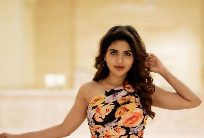 Actress Iswarya Menon Latest Photos