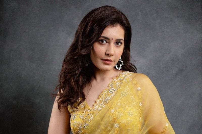 Actress Raashi Khanna Latest Photos
