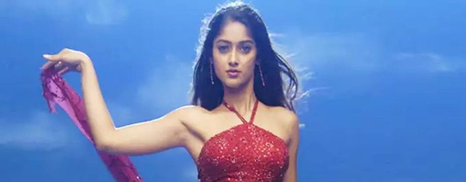 Actress ileana-photo-with-post-in-instagram