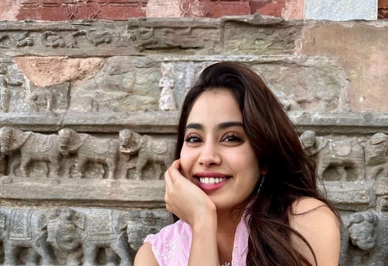 Actress Janhvi Kapoor Latest Photos