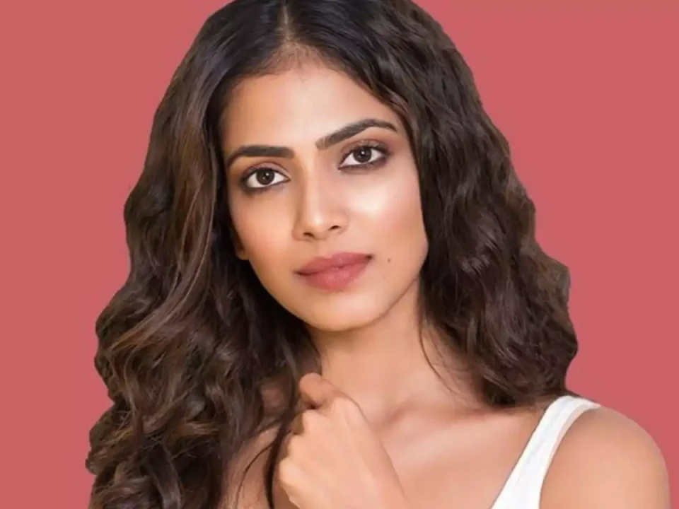 Actress Malavika Mohanan latest photos