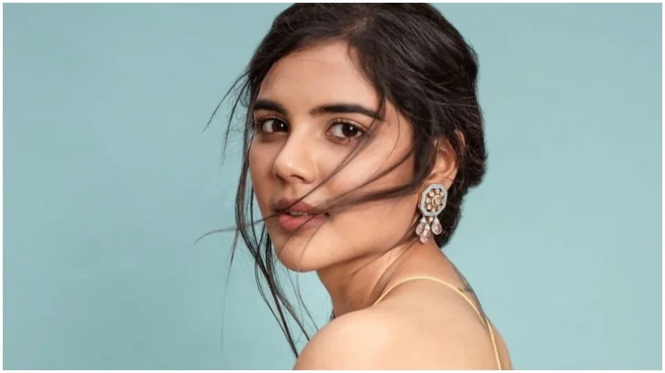 actress kalyani priyadarshan latest tweet viral