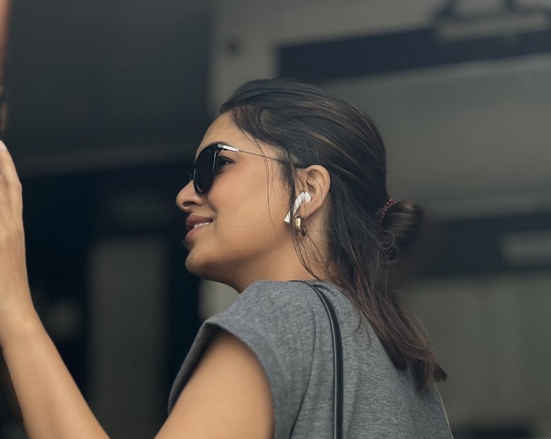 Actress Vani Bhojan Latest Photos
