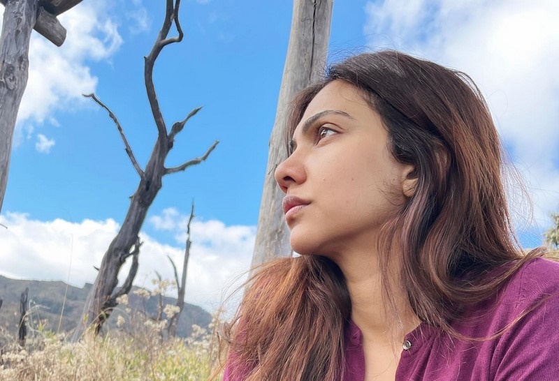 Actress Madonna Sebastian Latest Photos