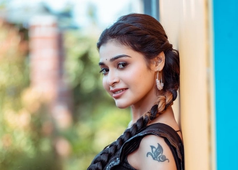 Actress Dharsha Gupta Latest Photos
