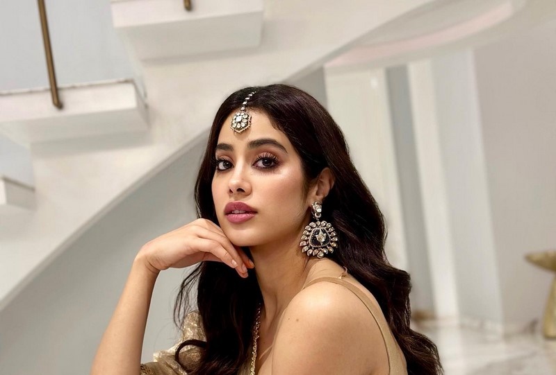 Actress Janhvi Kapoor Latest Photos
