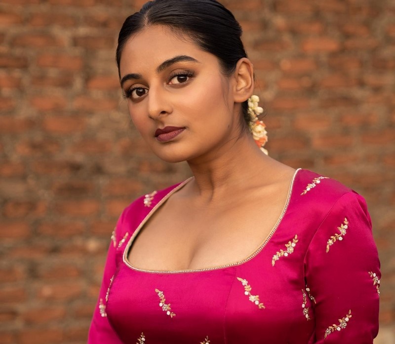 Actress Esther Anil Latest Photos