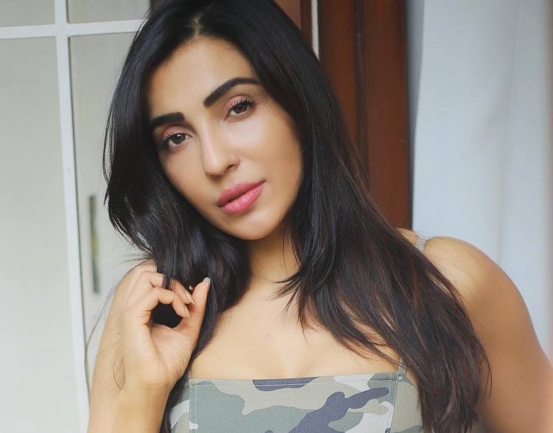 Actress Parvati Nair Latest Photos