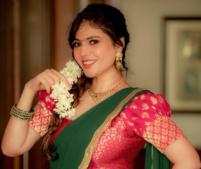 Actress Sherin Latest Photos