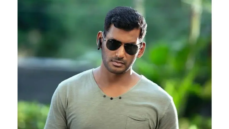 Actor vishal-helps-to-ezhilarasi