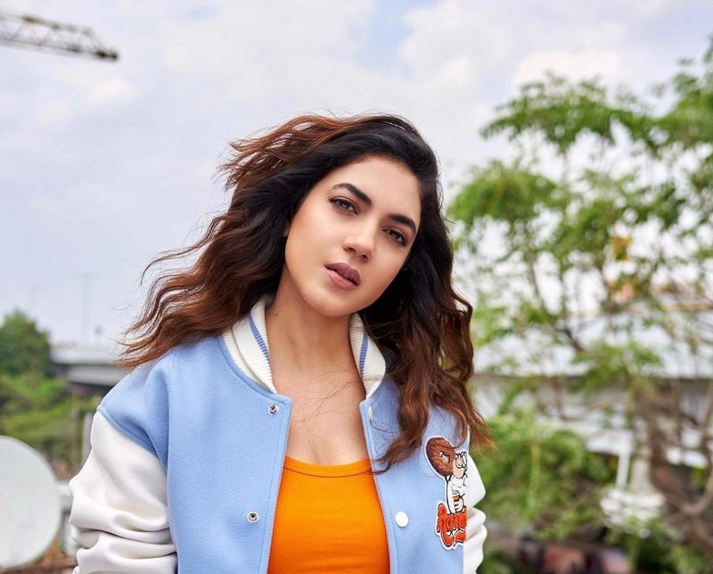 Actress RituVarma Latest Photos