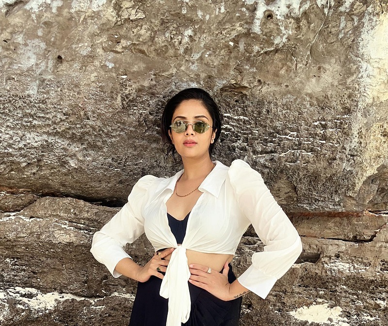 Actress SreeMukhi Latest Photos