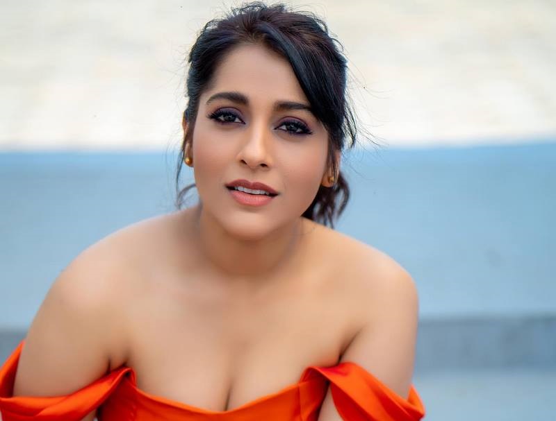 Actress RashmiGautam Latest Photos