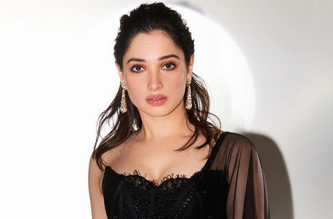 tamannah-bhatia-in-beach photos