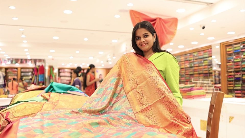 ethirneechal serial nandhini shopping video
