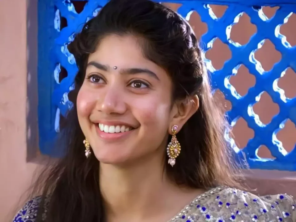 natural-beauty-sai-pallavi-recent-photos