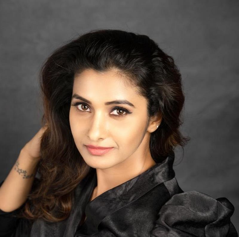 Actress PriyaBhavaniShankar Latest Photos