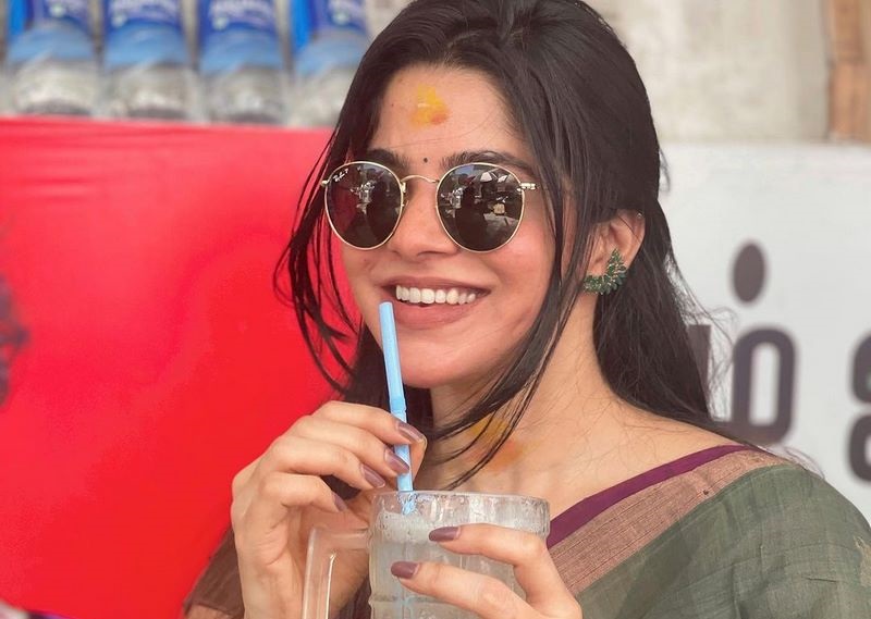 Actress DivyaBharathi Latest Photos