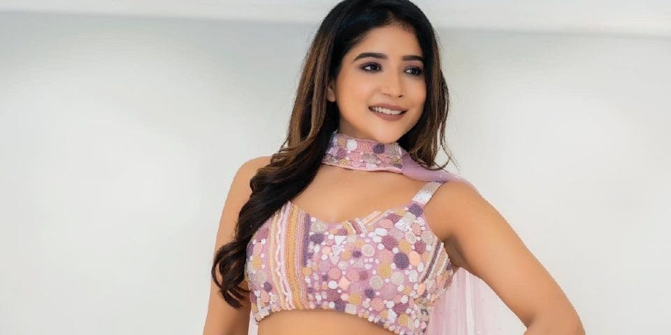 Sakshi Agarwal in Glamour Photos viral