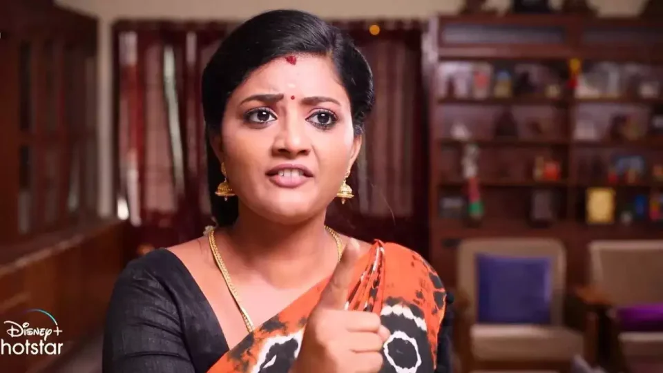 Sirakadikka Aasai Serial Meena in Reels Video viral