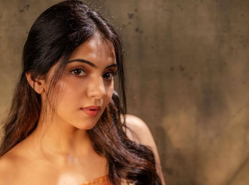 Actress MishaNarang Latest Photos