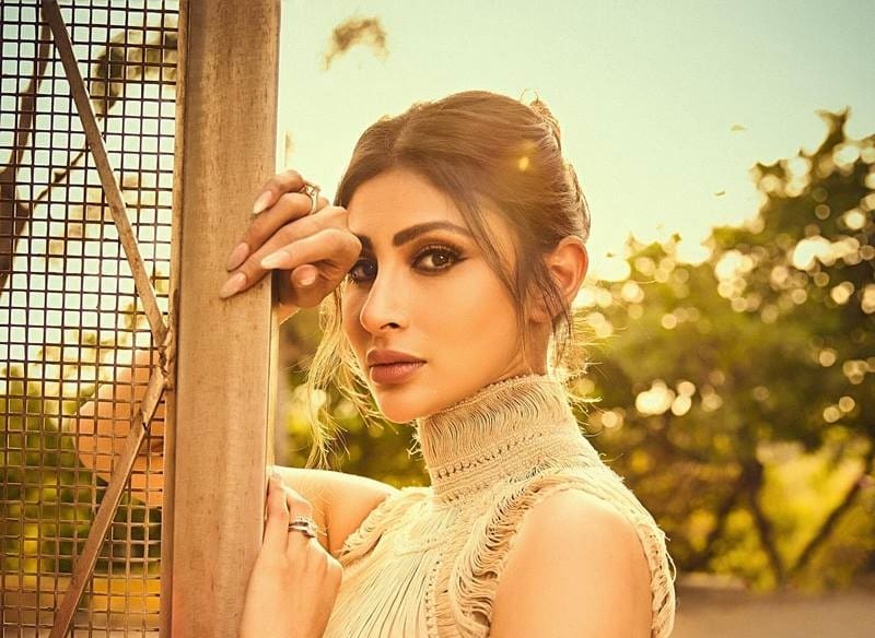 Actress Mouniroy Latest Photos