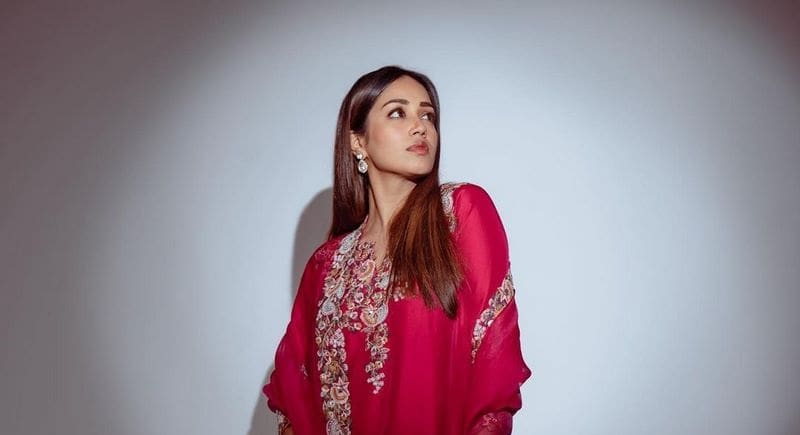 Actress NivethaPethuraj Latest Photos