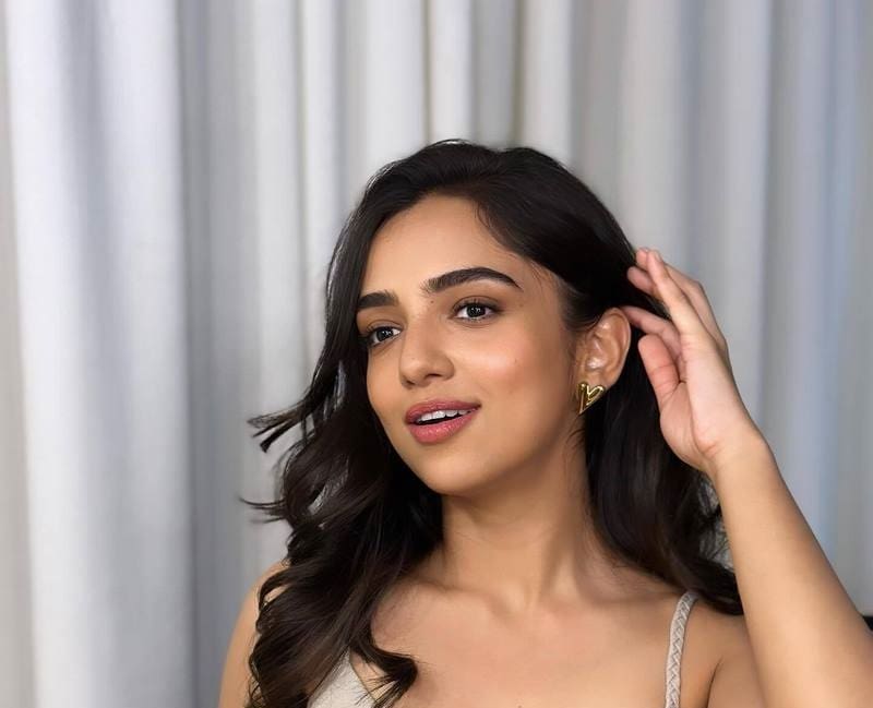 Actress AhsaasChanna Latest Photos