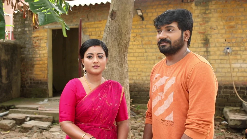 Siragadikka Aasai Serial Muthu Meena in Hotel