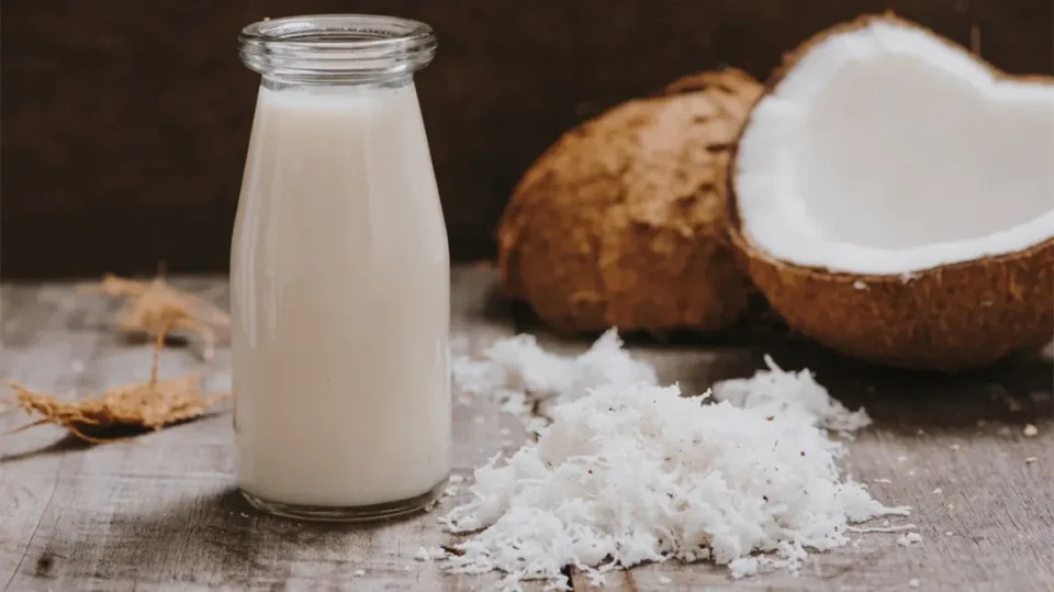 benifits drinking of coconut milk