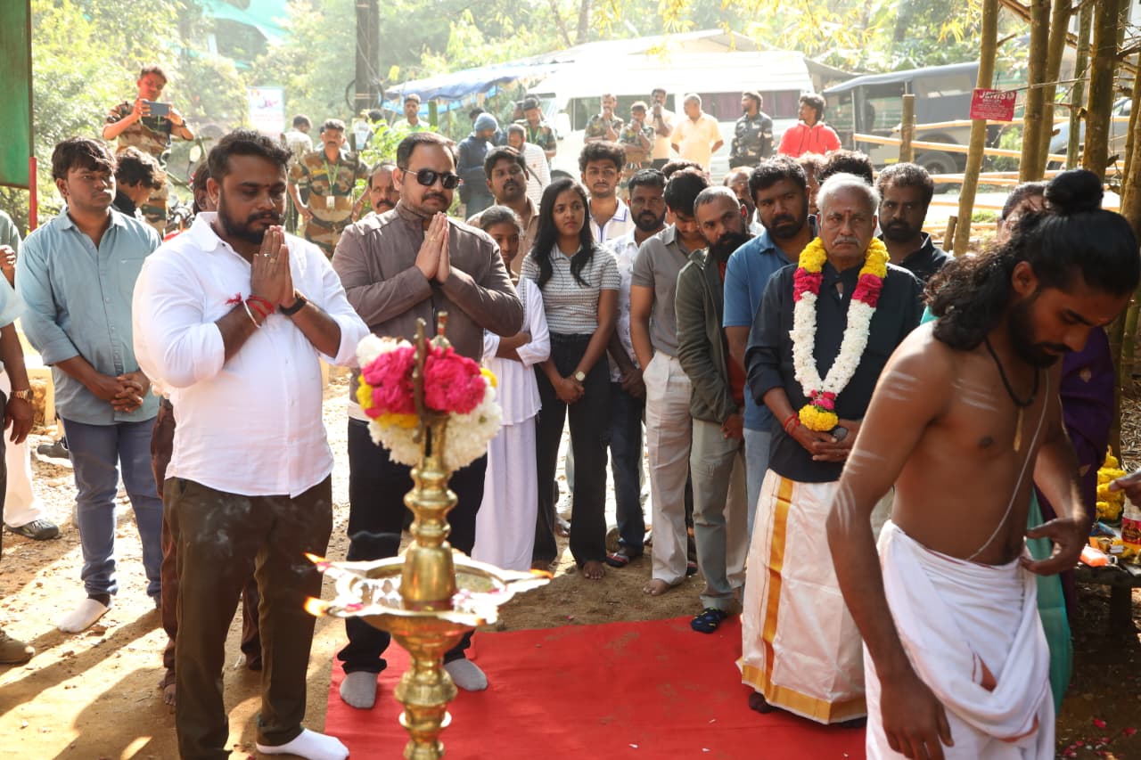 The film “Arivu” starring Uriyadi Vijaykumar began with a pooja!