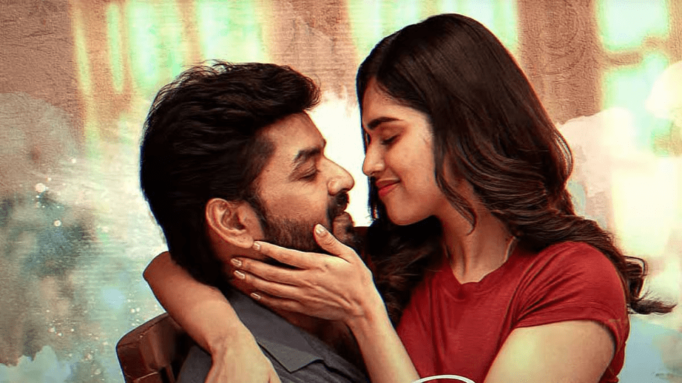 Sattendru Maarudhu Vaanilai Movie Review
