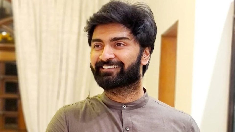 Atharvaa Joins Hands with Mass Filmmakers