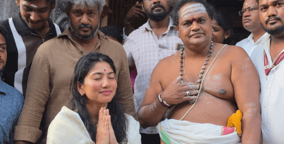 Actress Sai Pallavi Offers Prayers at Tiruvannamalai Arunachaleswarar Temple