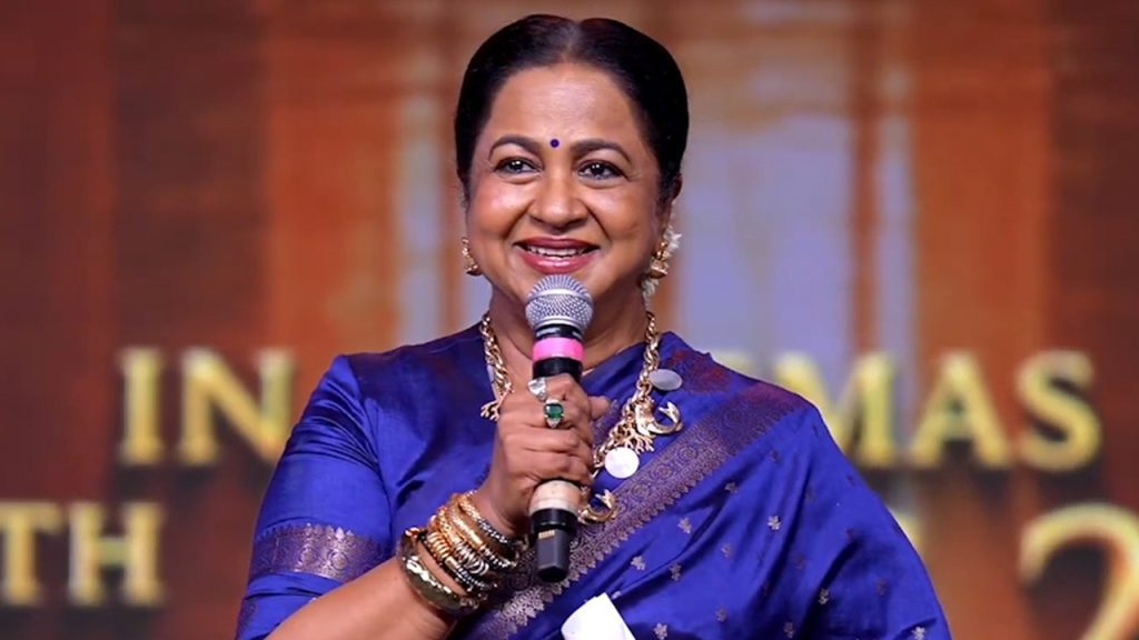 “இந்தக் காலத்தில் ஒரு நிமிடத்திற்குமேல் யாரிடமும் பேச முடியவில்லை!” – ராதிகா சரத்குமார்